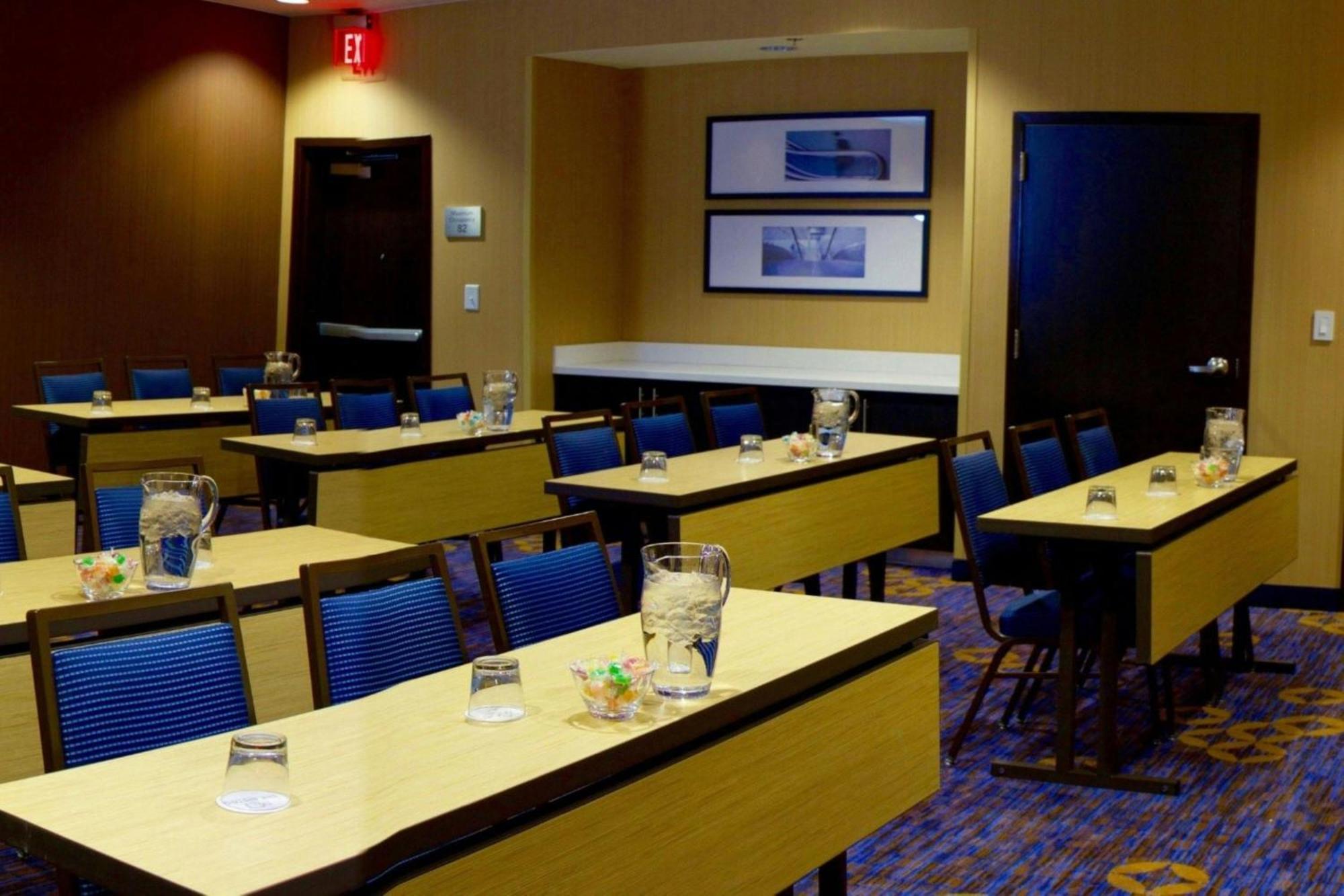 Courtyard By Marriott Asheville Airport Fletcher Exterior foto